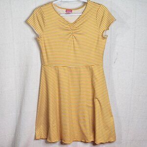 Zunie Girl  Mustard Stripe Fit and Flare Poly Span Tulip Hem T-Shirt Dress Sz XL